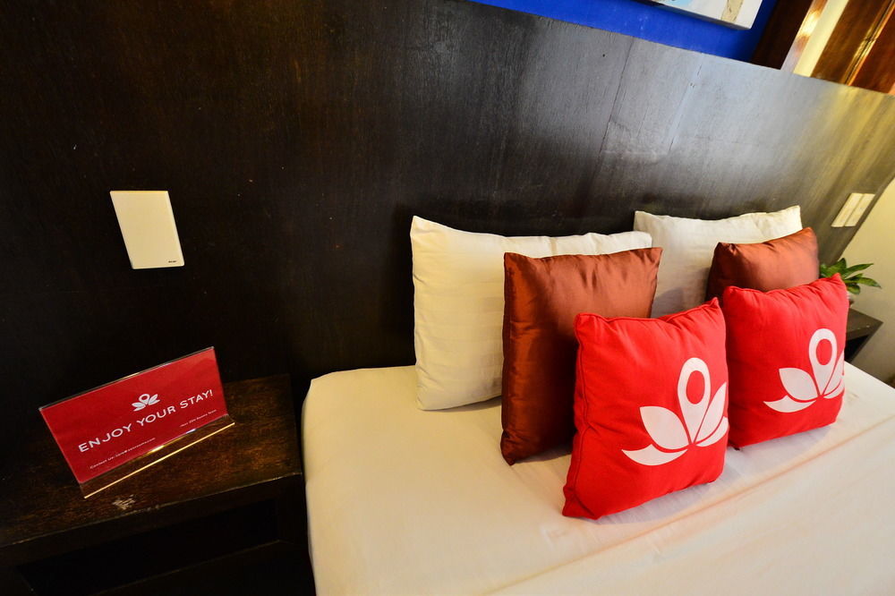 Zen Station 1 White Hotel Balabag (Boracay)